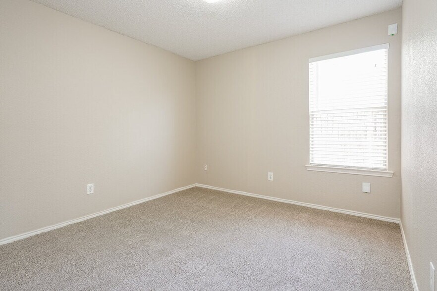Building Photo - 10648 Towerwood Dr