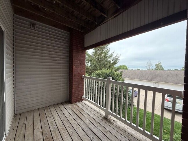 Building Photo - $1,300| 2 Bedroom, 1 Bathroom Condo | No P...