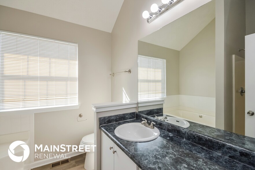 Building Photo - 6704 Etterlee Dr