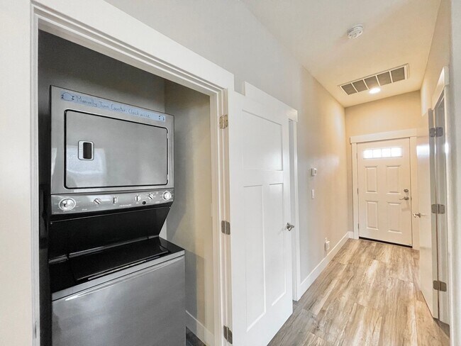 Building Photo - 1220 T St