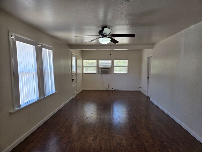 Building Photo - 13236 Yosemite Blvd