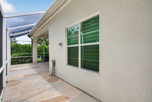 Building Photo - 7087 NW 78th Pl