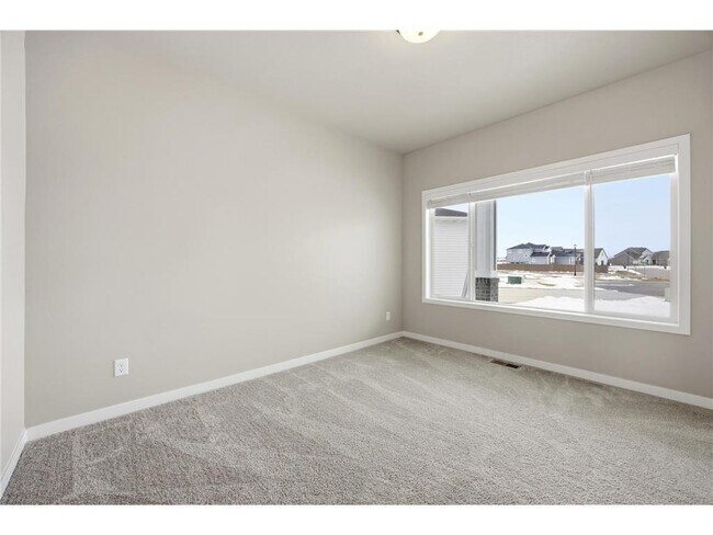 Building Photo - 4759 32nd St S