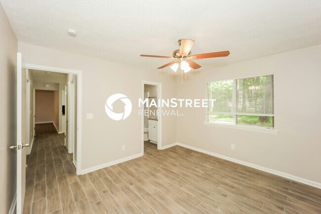 Building Photo - 3 Bedroom Pet-Friendly Home in Riverdale, GA with Main Street Renewal