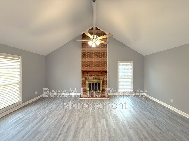 Building Photo - 13446 Cassington Ct