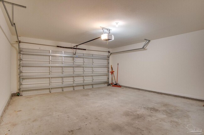 Building Photo - 7809 Maxton Rd