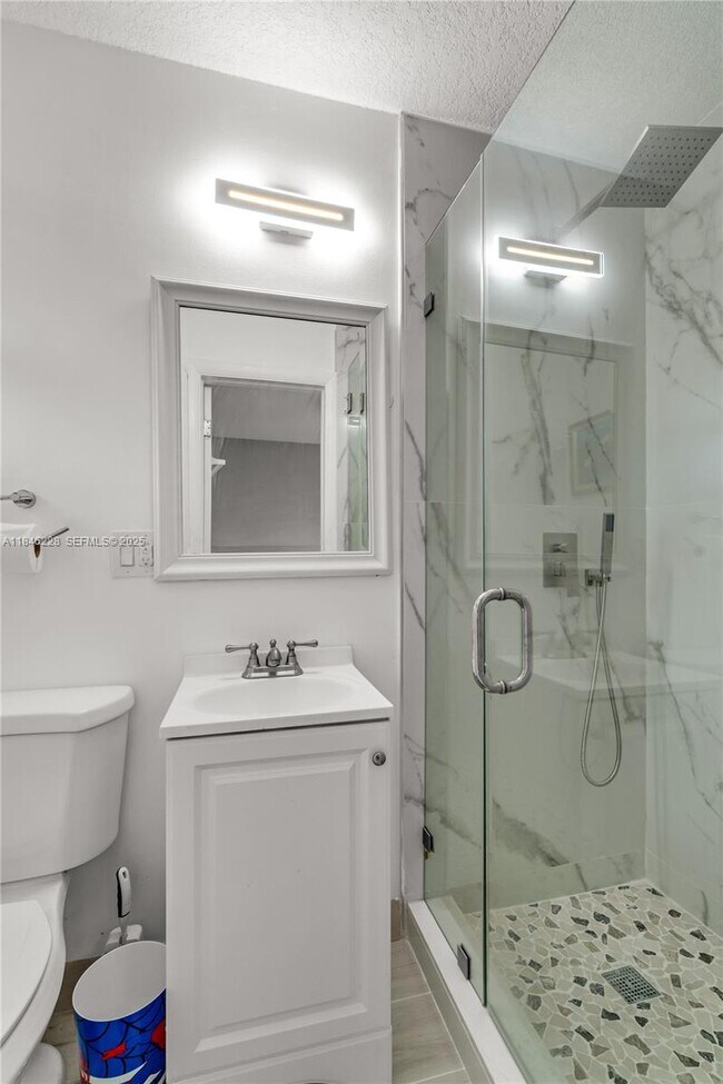 Building Photo - 5601 White Cedar Ln