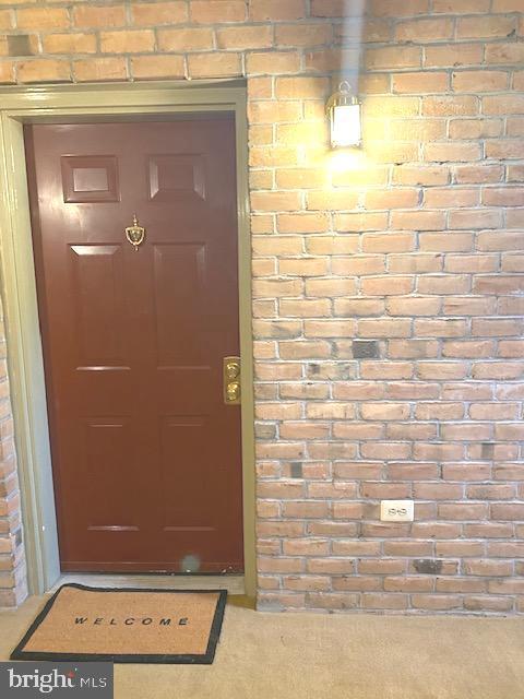 Building Photo - 6 Banyan Wood Ct