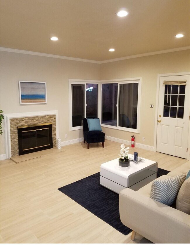 Building Photo - 1444 Highland Blvd