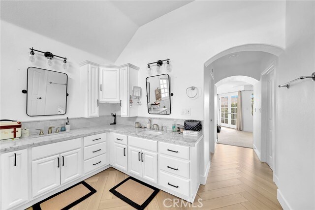 Building Photo - 2211 Silk Tree Dr