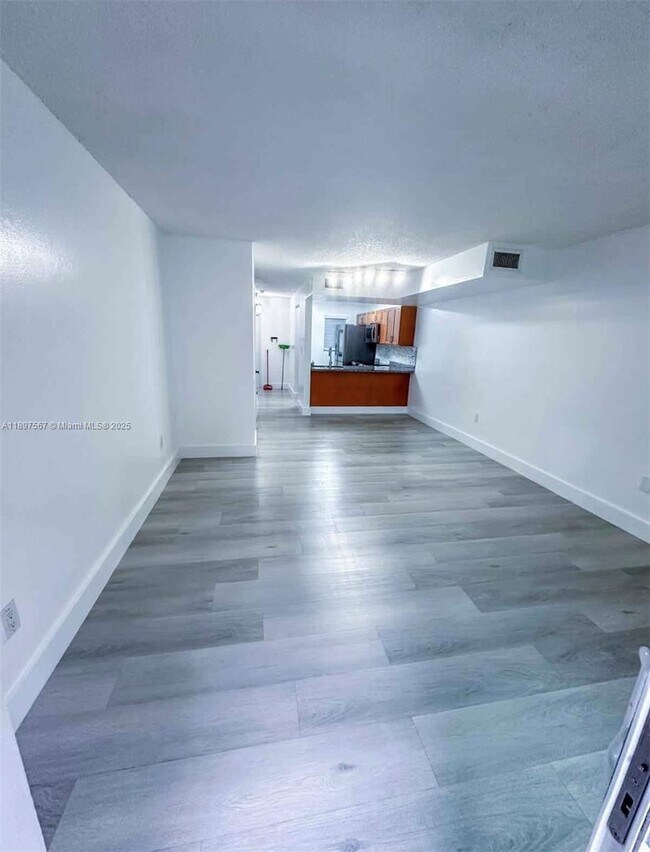 Building Photo - 2301 W 60th St
