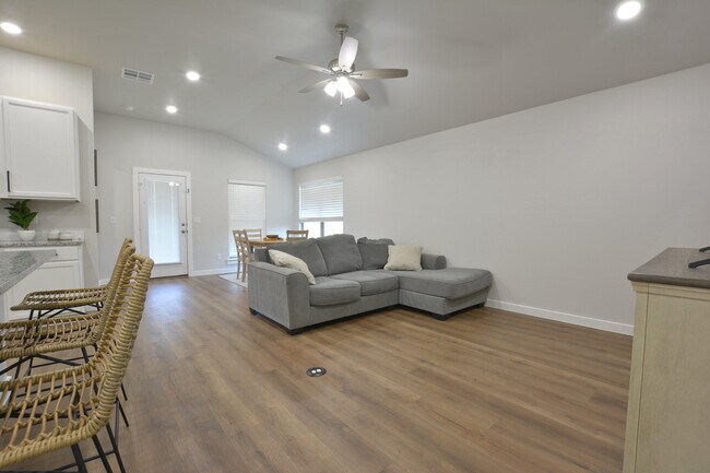 Building Photo - 2901 Corpus Ave