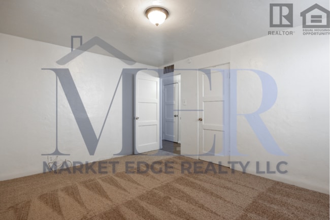 Building Photo - 3Bed/1Bath House at Chandler Blvd/McQueen Rd! Move-In Ready on 06/04/2026! -- NO HOA! RV GATE!