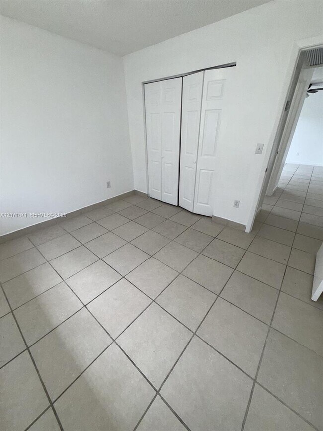 Building Photo - 15324 SW 72nd St