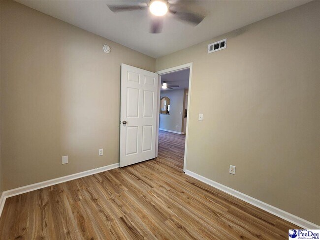 Building Photo - 1253 Vía Ponticello