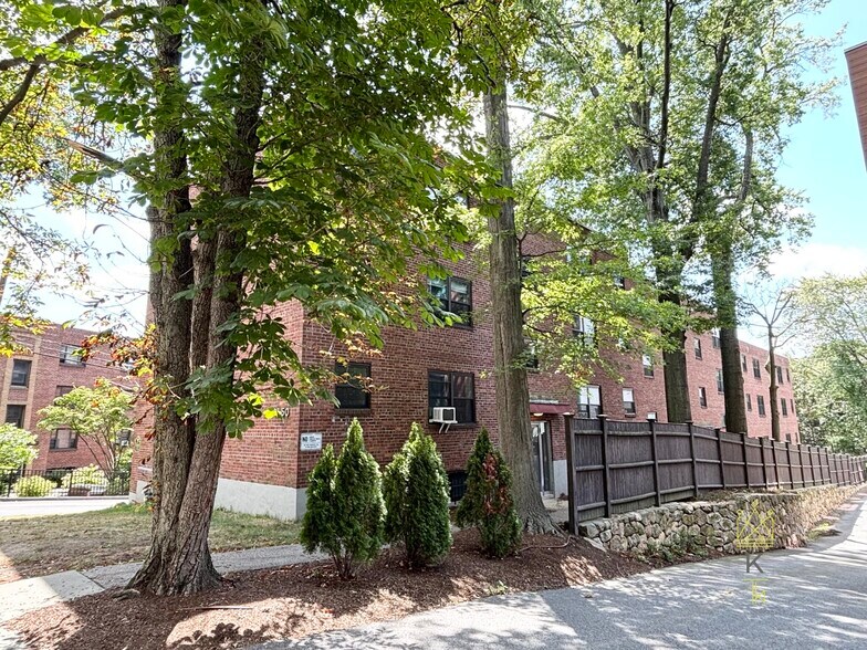 Building Photo - 48 Harvard Ave