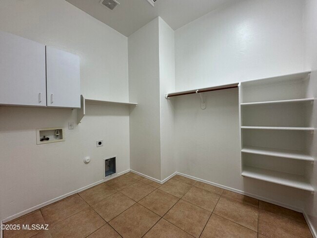 Building Photo - 4228 E Stony Meadow Dr