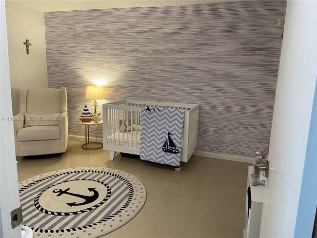 Building Photo - 540 Brickell Key Dr