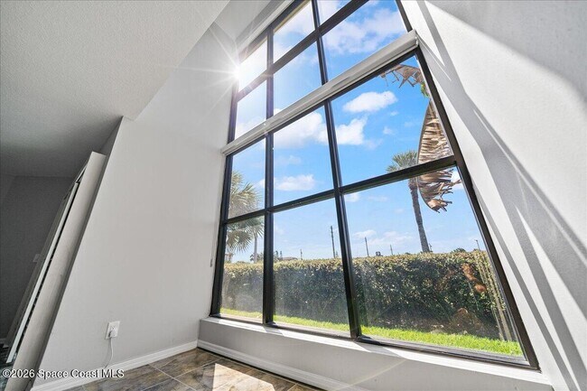 Building Photo - 1251 Beachside Ln