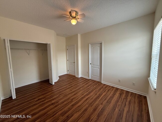 Building Photo - 2080 Trailing Pines Way