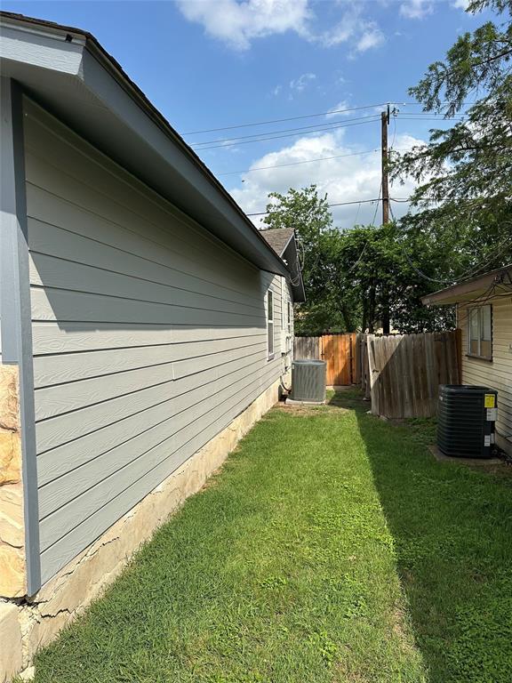 Building Photo - 2743 Maple Tree Rd