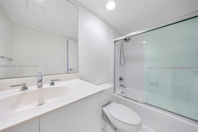 Building Photo - 3000 S Ocean Dr