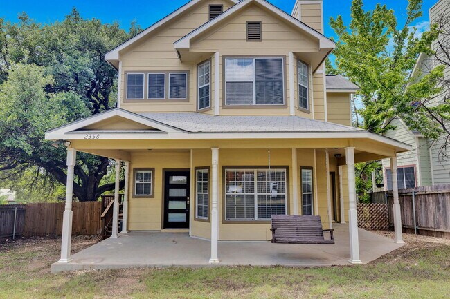 Building Photo - 2358 Wilson St