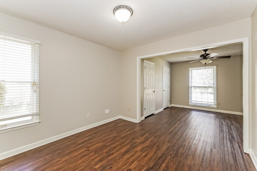 Building Photo - 482 Sanga Cir W