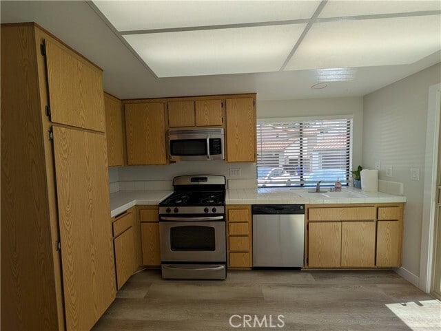 Building Photo - 9764 Louise Way