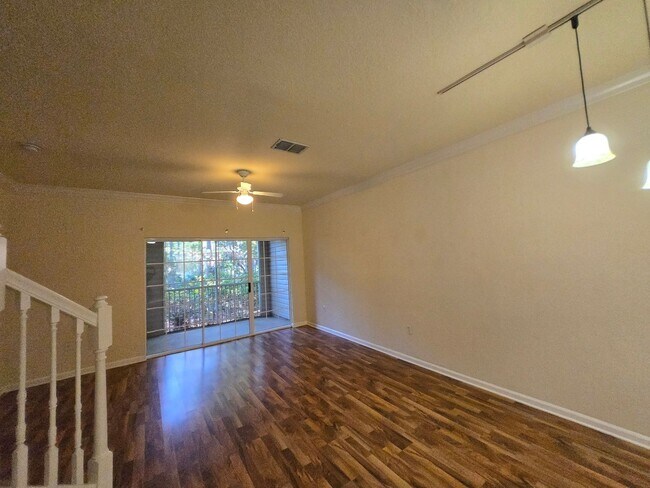 Building Photo - 2/2.5 Townhome in Magnolia Place