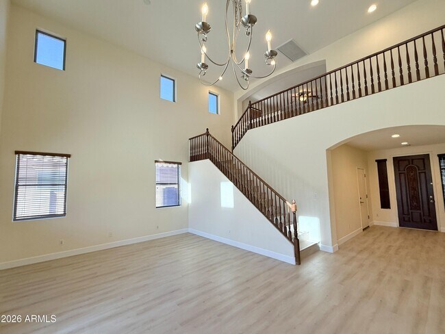 Building Photo - 3663 E Sparrow Pl