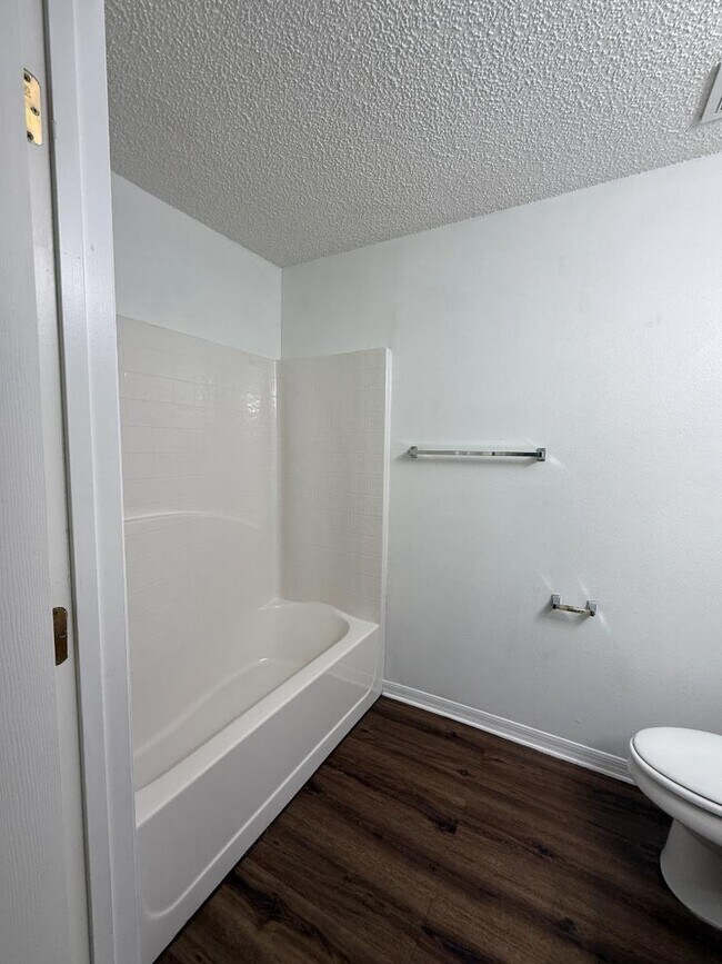 Building Photo - 2156 Deltona Blvd