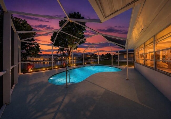 Building Photo - 1725 Bikini Ct