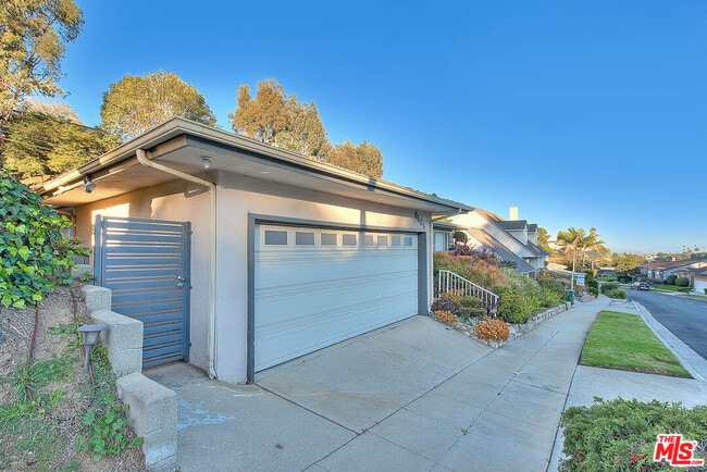 Building Photo - 4509 Don Miguel Dr