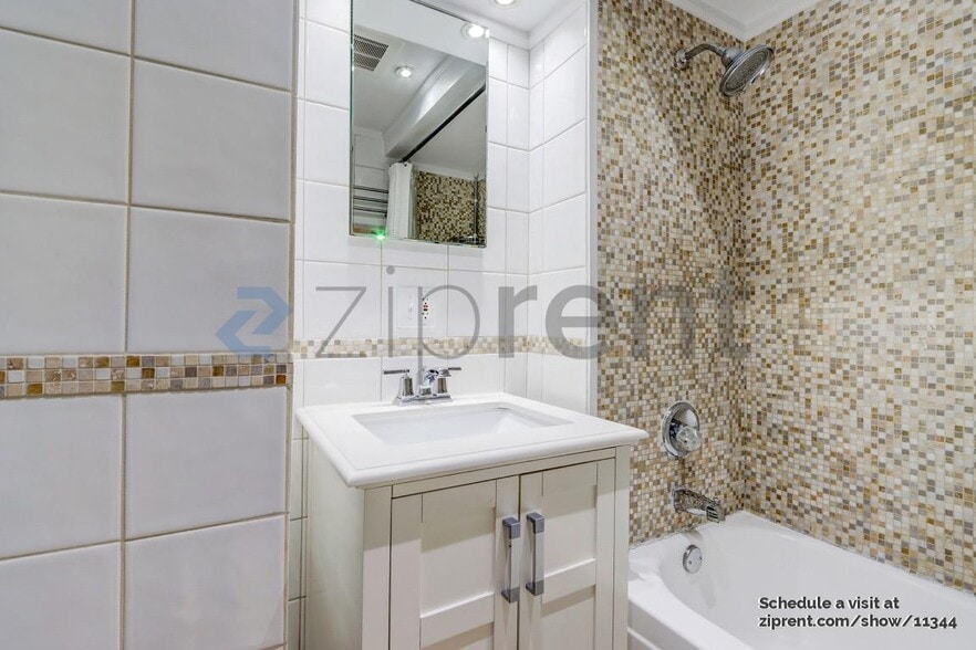 Building Photo - 1081 De Haro St