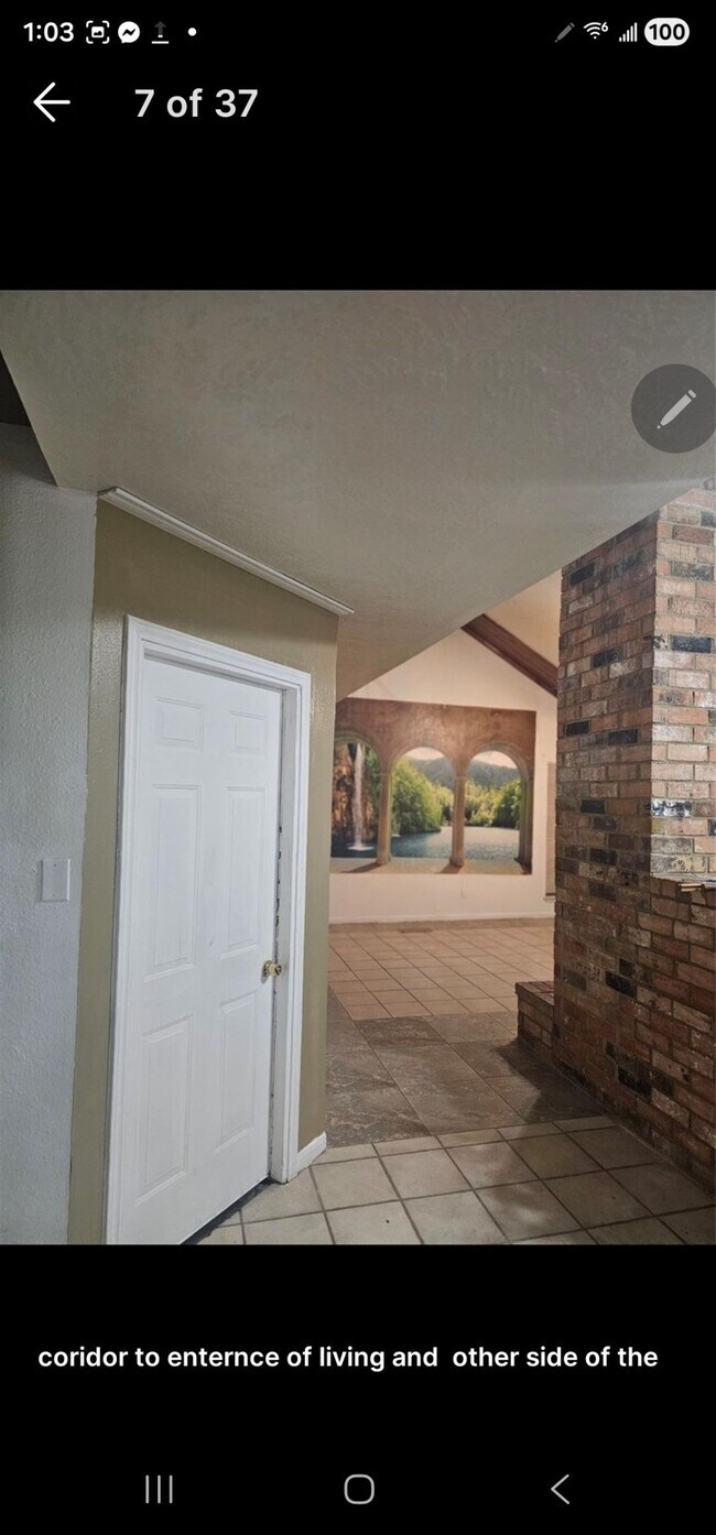 Building Photo - 4011 Alshire Dr