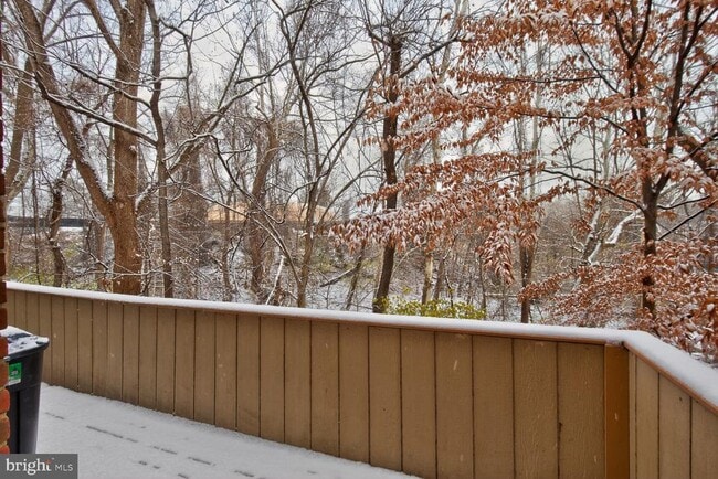 Building Photo - 7511 Bradley Blvd