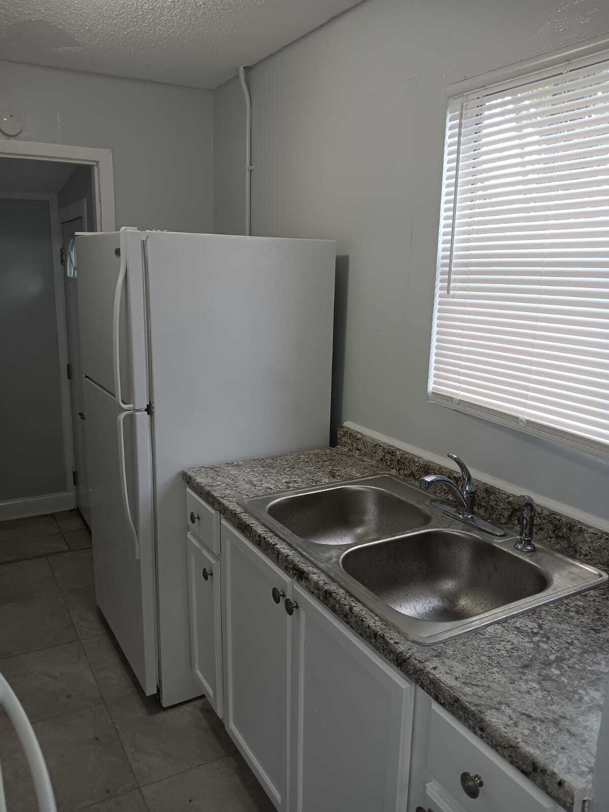 Building Photo - 1915 Florida Ave