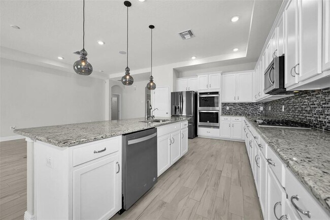 Building Photo - 21654 Billowy Jaunt Dr