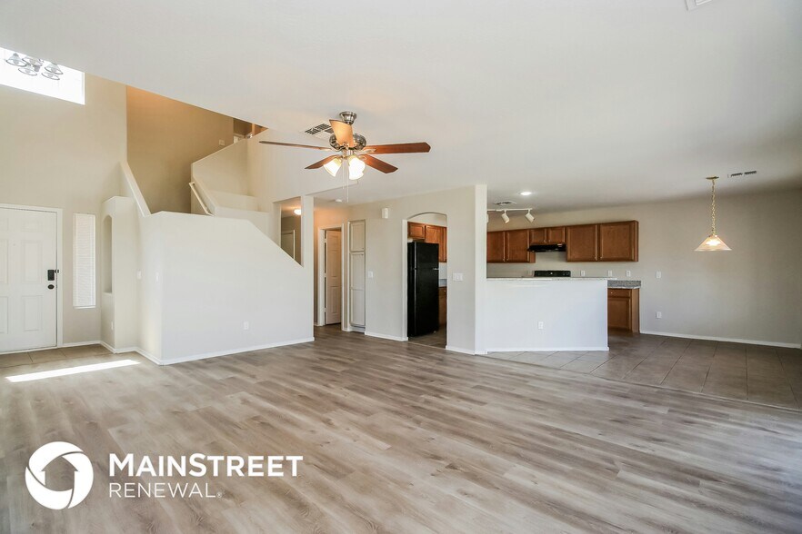 Building Photo - 31305 N Shale Dr