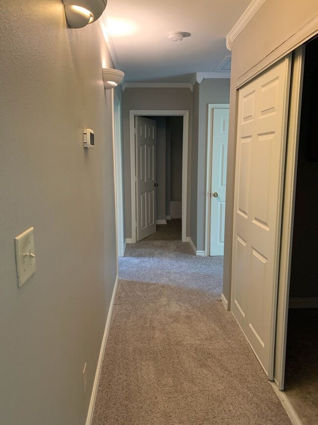 Building Photo - 4/2 Fenced Yard and Pet Friendly. SHISD