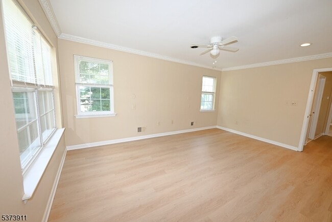 Building Photo - 34 Nostrand Rd
