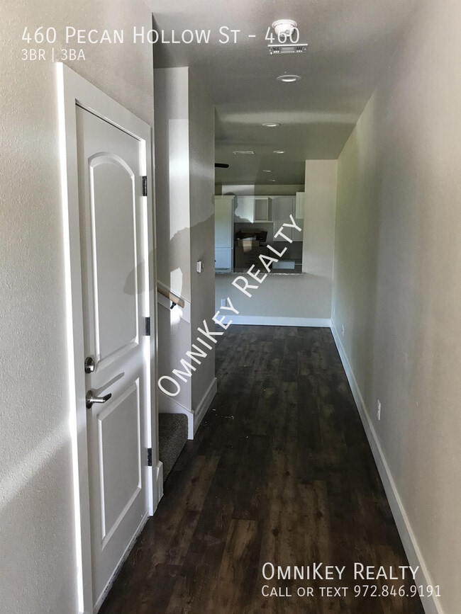 Building Photo - 460 Pecan Hollow St