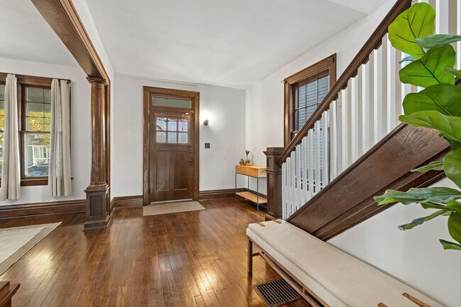 Building Photo - 439 Thurman Ave