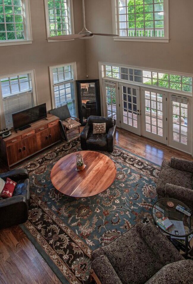 Building Photo - 176 Magnolia Blossom Way