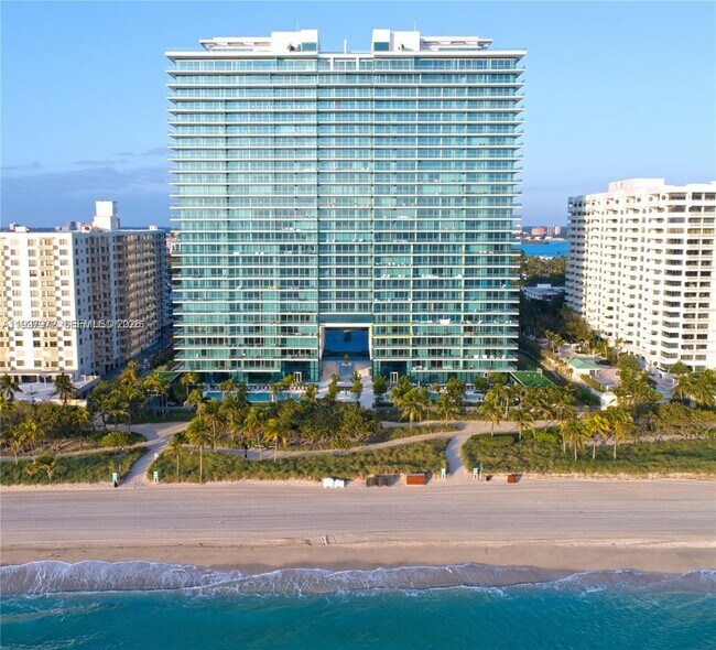 Building Photo - 10203 Collins Ave