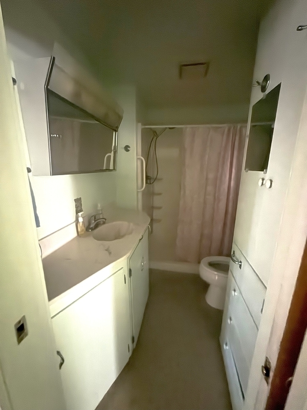 Building Photo - 16 Van Ness Ave