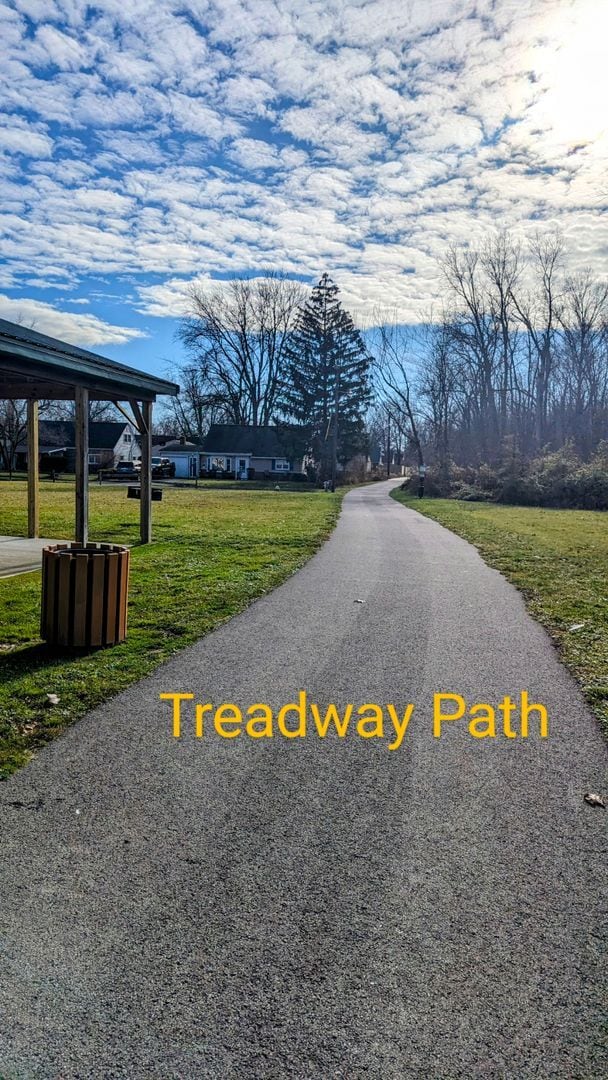 Building Photo - Available Now! First floor living 2 bedroom Treadway Ponds Cluster Homes