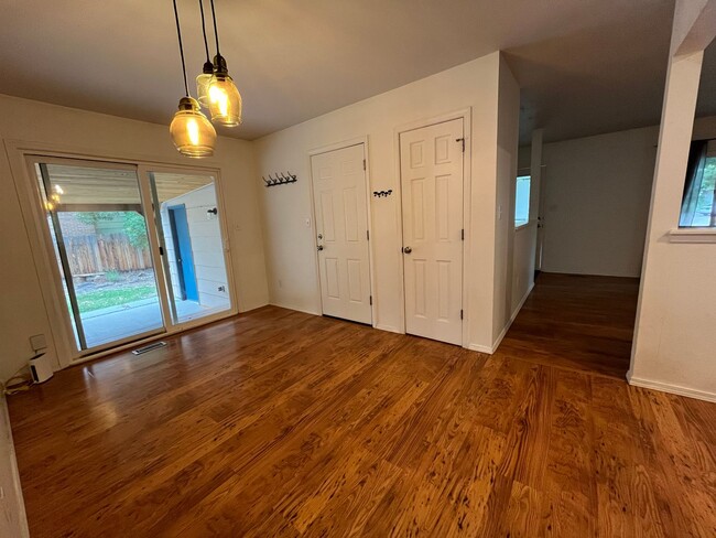 Building Photo - Adorable Home in West Fort Collins