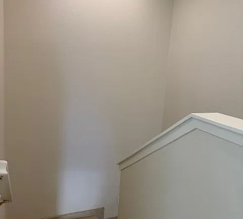Building Photo - 56 W Bohemia Ln